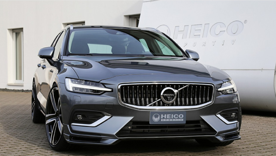 エアロパーツの取り付け